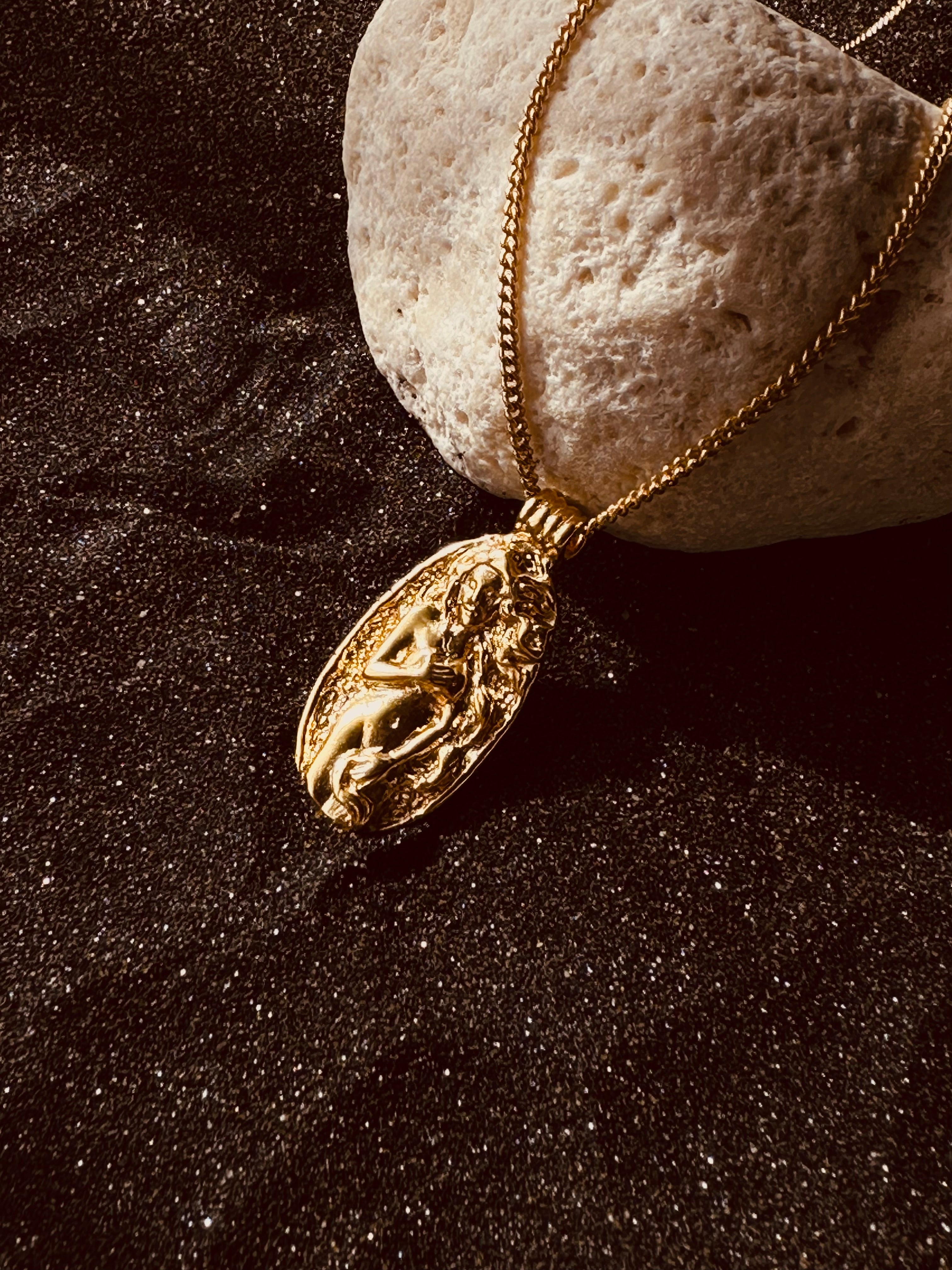 Venus Necklace