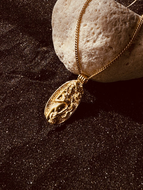 Venus Necklace