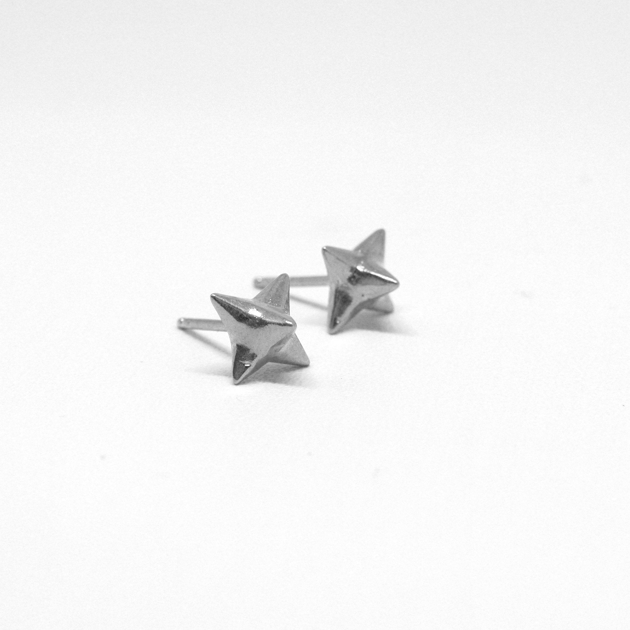 Delta Studs
