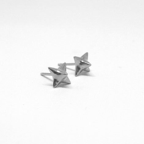 Delta Studs